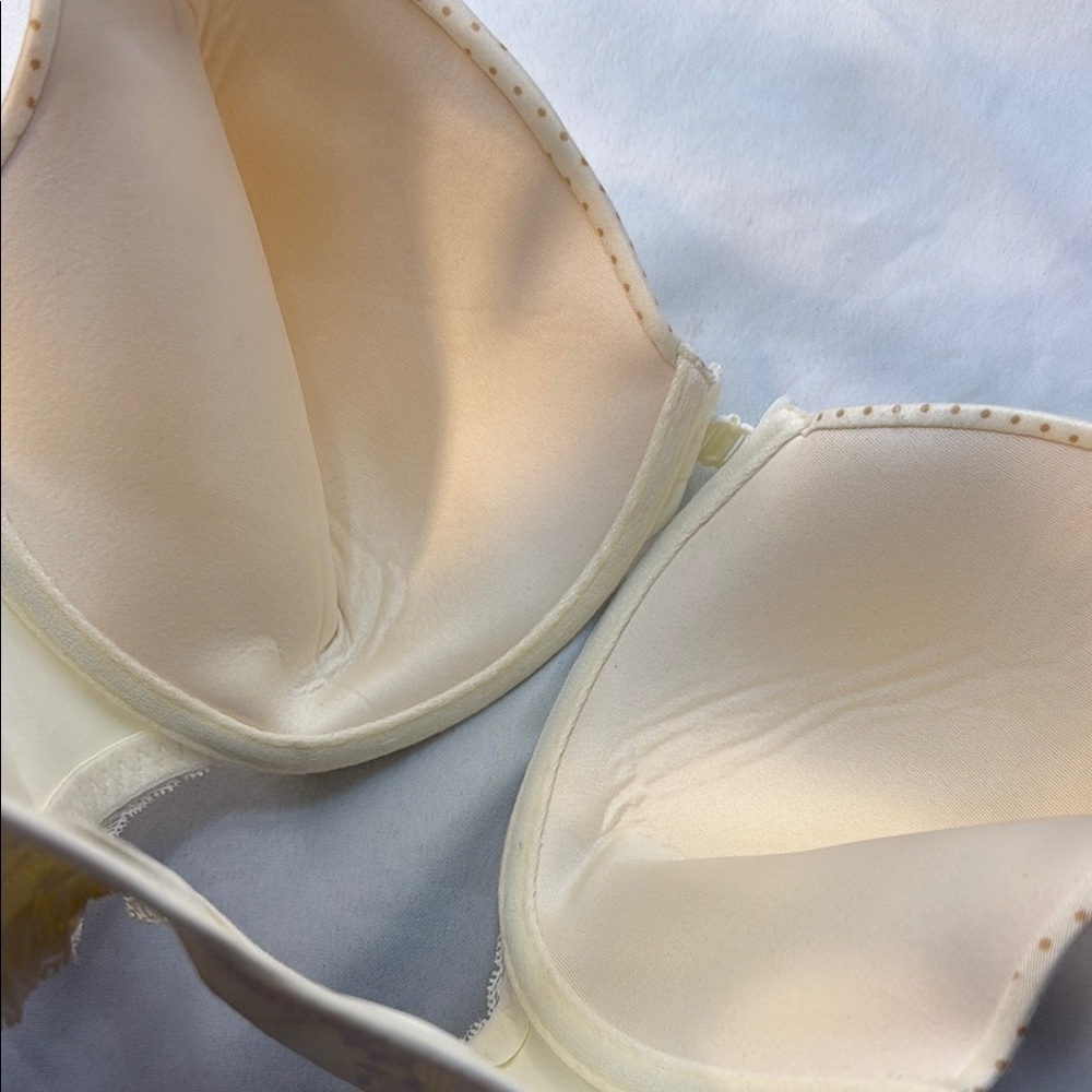 Maidenform Polka Dot Lace Bra - Cream, racerback, front close, 38DD, New - Picture 7 of 15